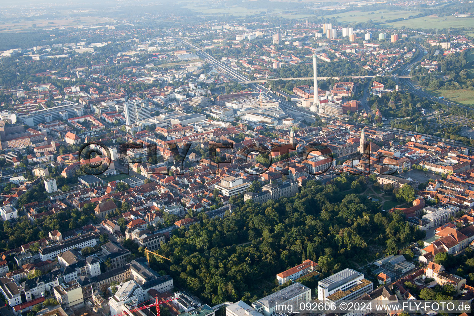 Vieille ville à Erlangen dans le département Bavière, Allemagne hors des airs