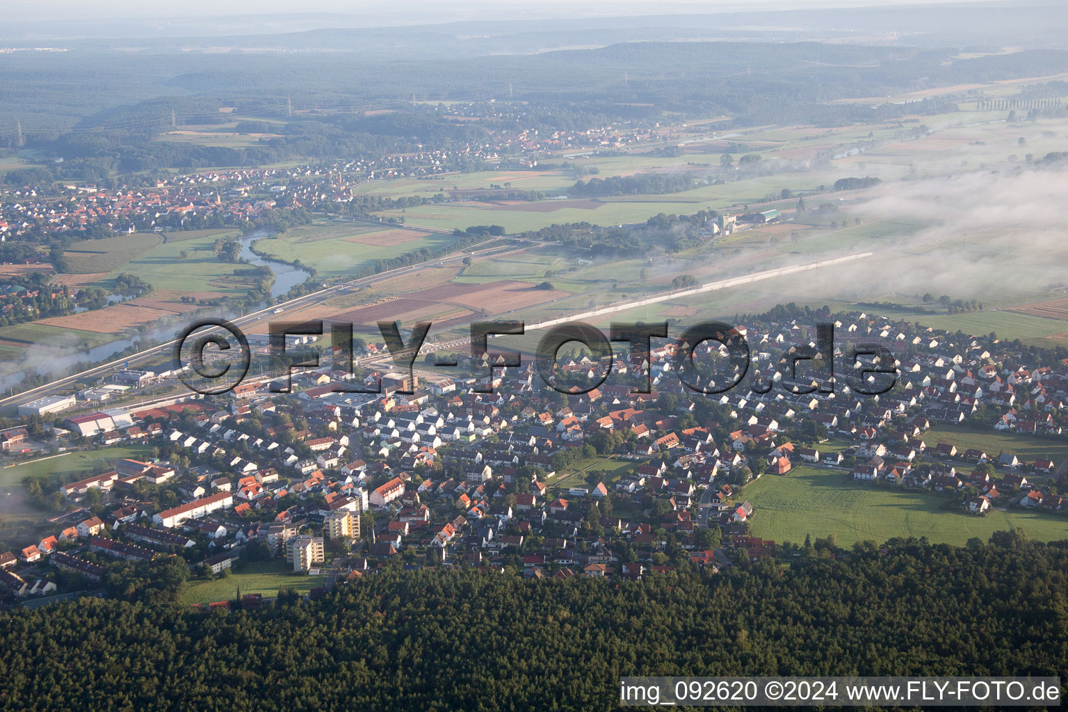 Vue aérienne de Bubenreuth dans le département Bavière, Allemagne