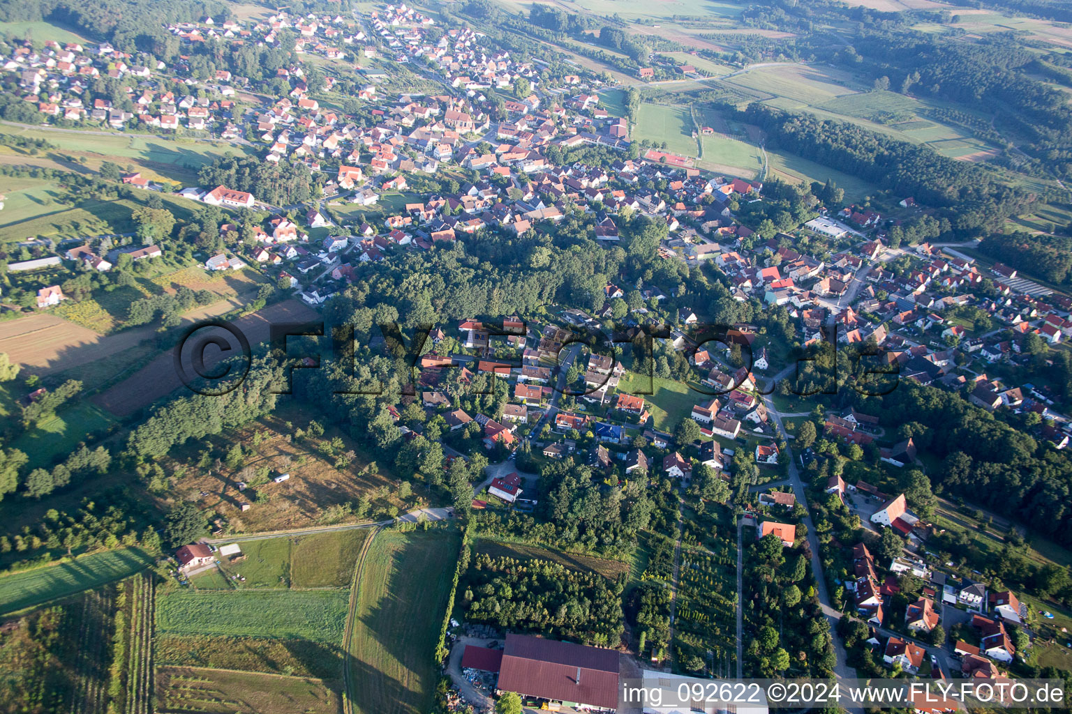 Vue aérienne de Effeltrich dans le département Bavière, Allemagne