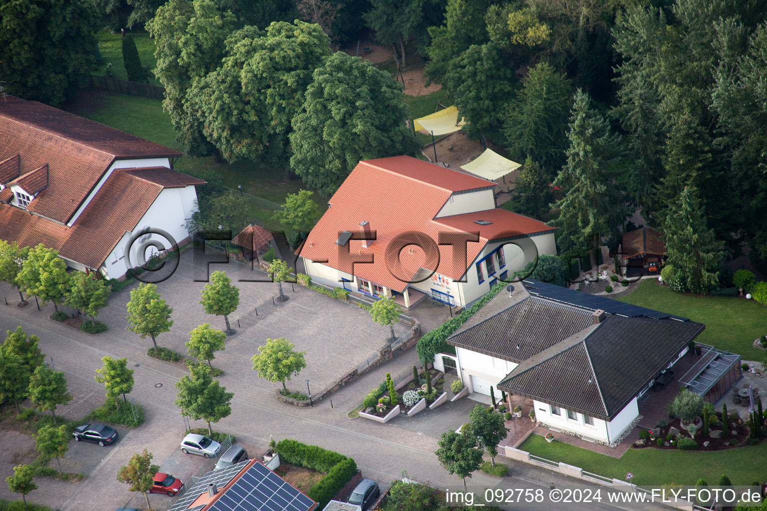 Vue aérienne de Quartier Billigheim in Billigheim-Ingenheim dans le département Rhénanie-Palatinat, Allemagne