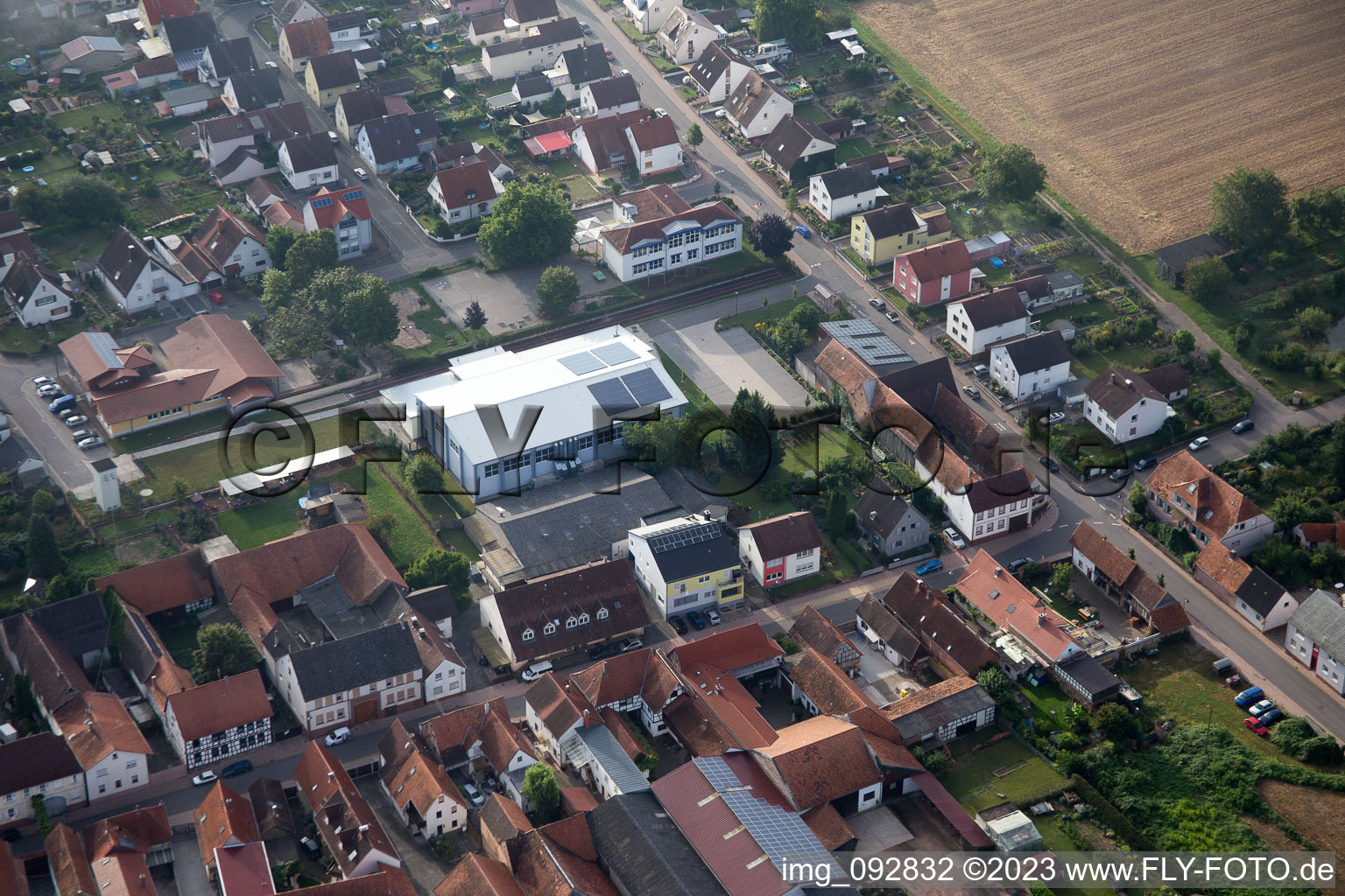 Steinweiler dans le département Rhénanie-Palatinat, Allemagne hors des airs