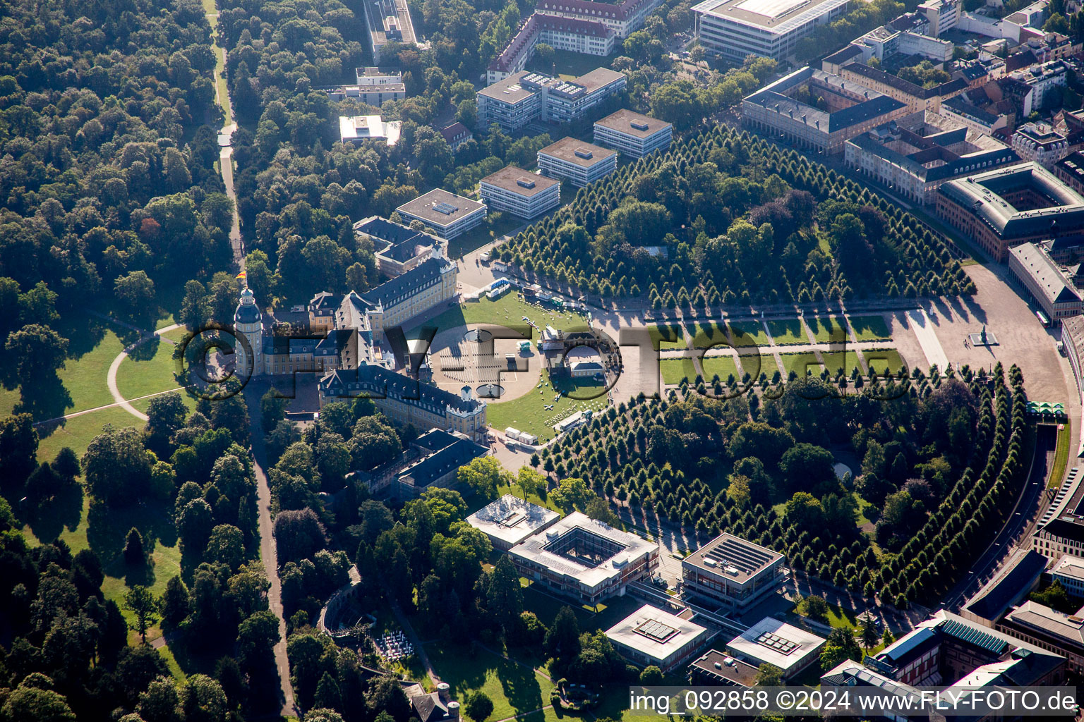 Vue aérienne de Verrouillage à le quartier Innenstadt-West in Karlsruhe dans le département Bade-Wurtemberg, Allemagne