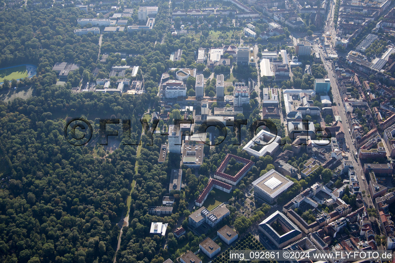 Vue oblique de KIT Engesserstr à le quartier Innenstadt-Ost in Karlsruhe dans le département Bade-Wurtemberg, Allemagne