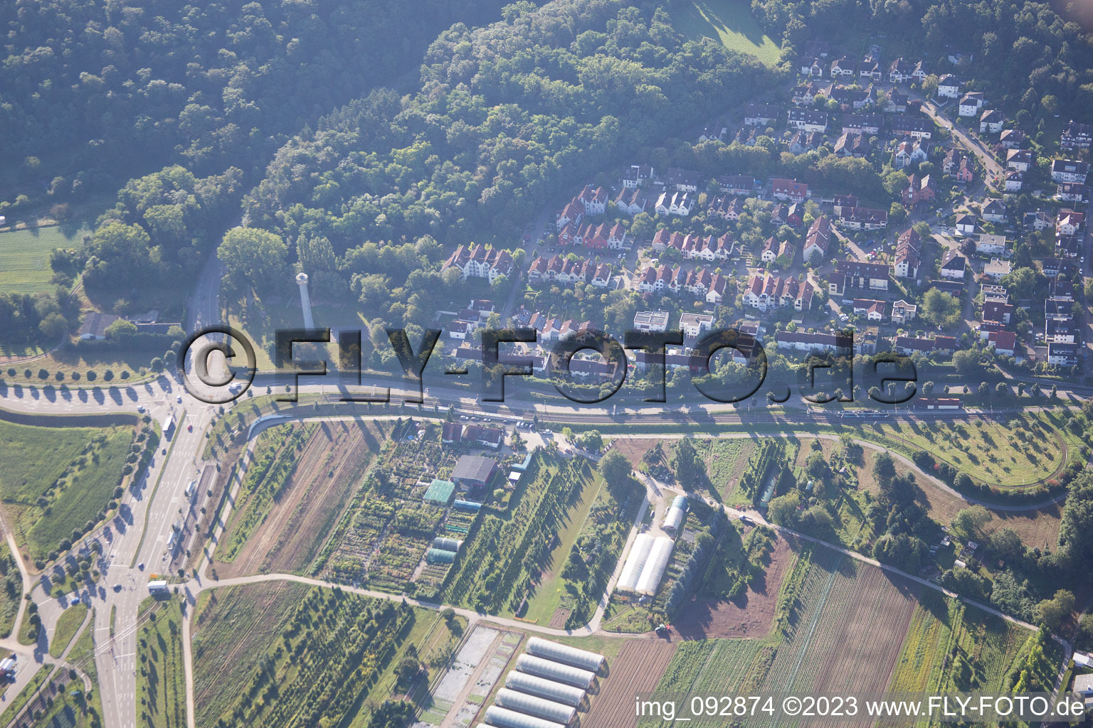 Vue aérienne de Quartier Wolfartsweier in Karlsruhe dans le département Bade-Wurtemberg, Allemagne