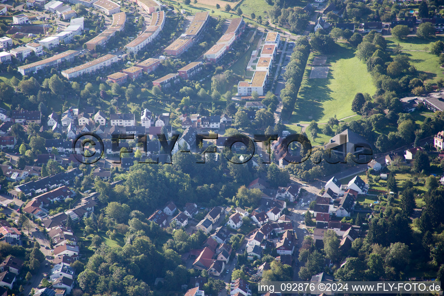 Quartier Hohenwettersbach in Karlsruhe dans le département Bade-Wurtemberg, Allemagne vue d'en haut