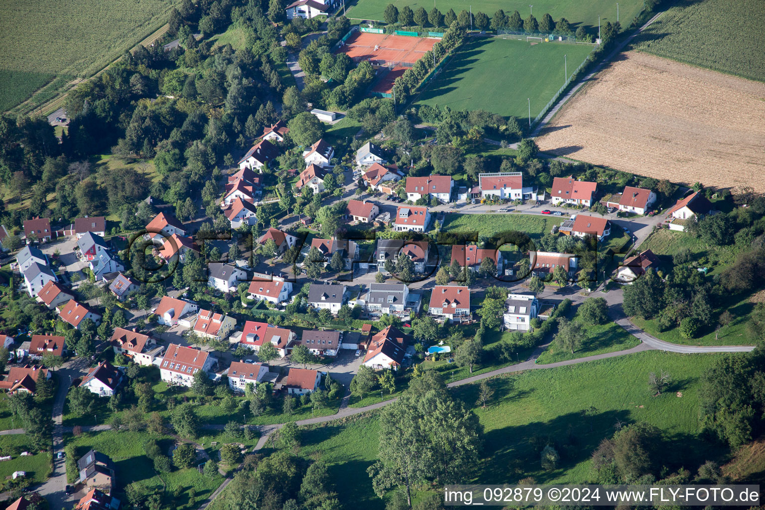 Vue d'oiseau de Quartier Hohenwettersbach in Karlsruhe dans le département Bade-Wurtemberg, Allemagne