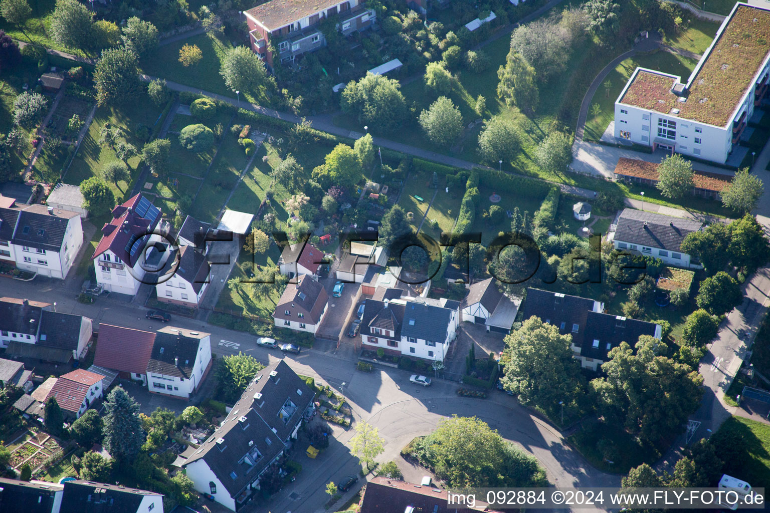 Vue aérienne de Nouvelle façon à le quartier Hohenwettersbach in Karlsruhe dans le département Bade-Wurtemberg, Allemagne