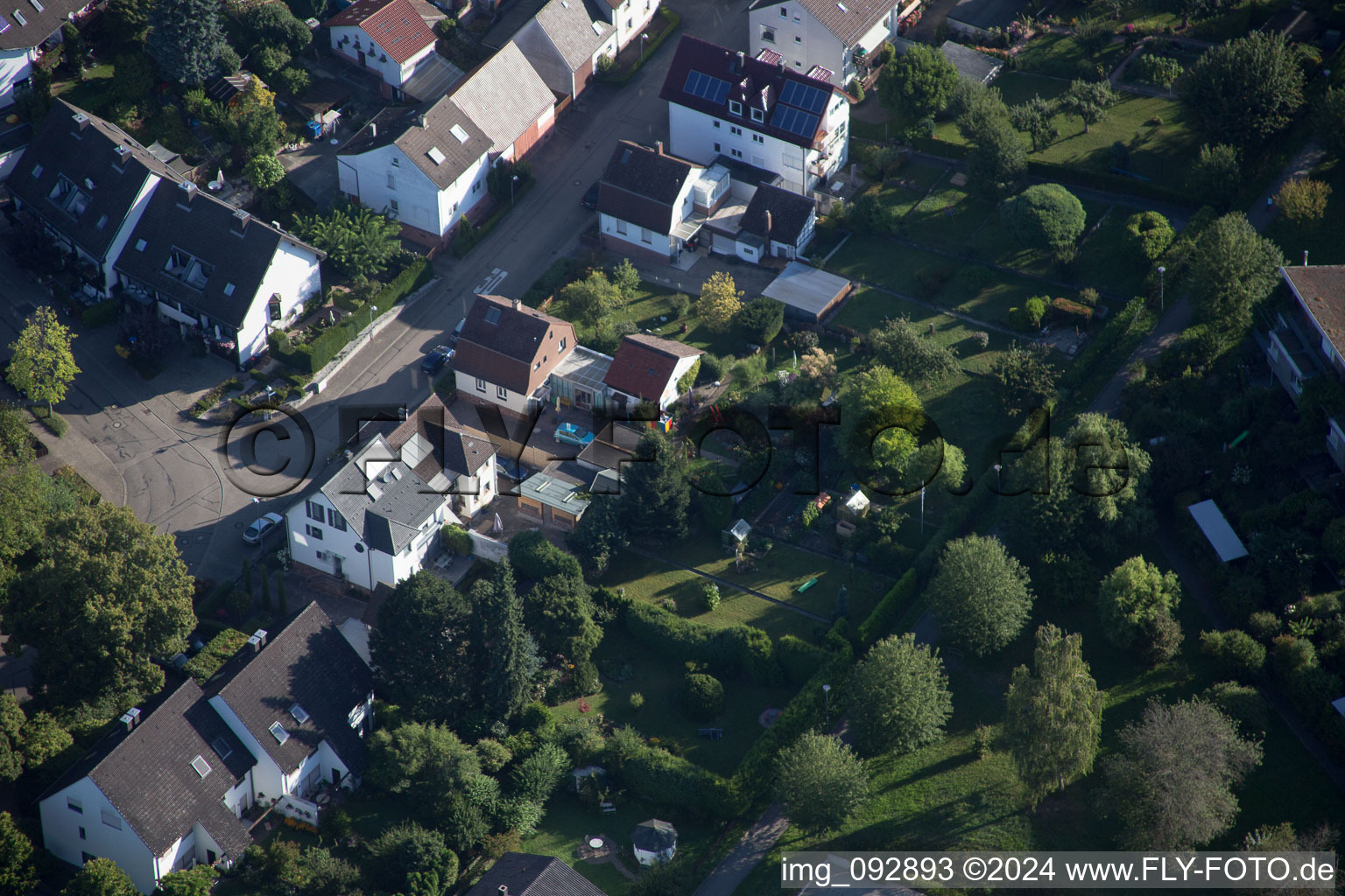 Vue aérienne de Nouvelle façon à le quartier Hohenwettersbach in Karlsruhe dans le département Bade-Wurtemberg, Allemagne