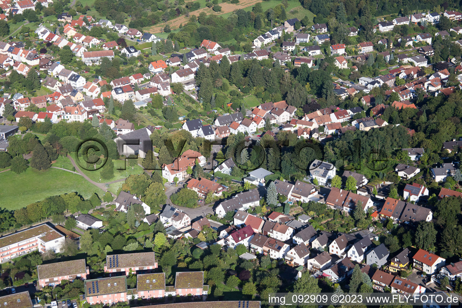 Quartier Hohenwettersbach in Karlsruhe dans le département Bade-Wurtemberg, Allemagne vue d'en haut