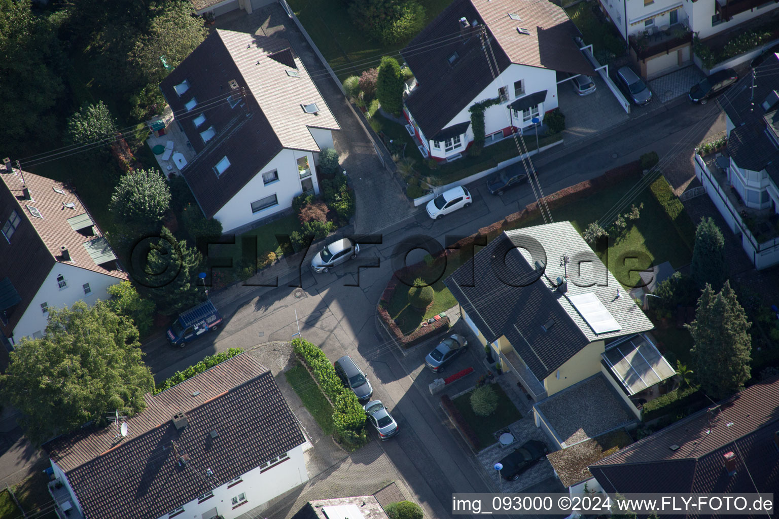 Photographie aérienne de Hellenstraße à le quartier Wolfartsweier in Karlsruhe dans le département Bade-Wurtemberg, Allemagne