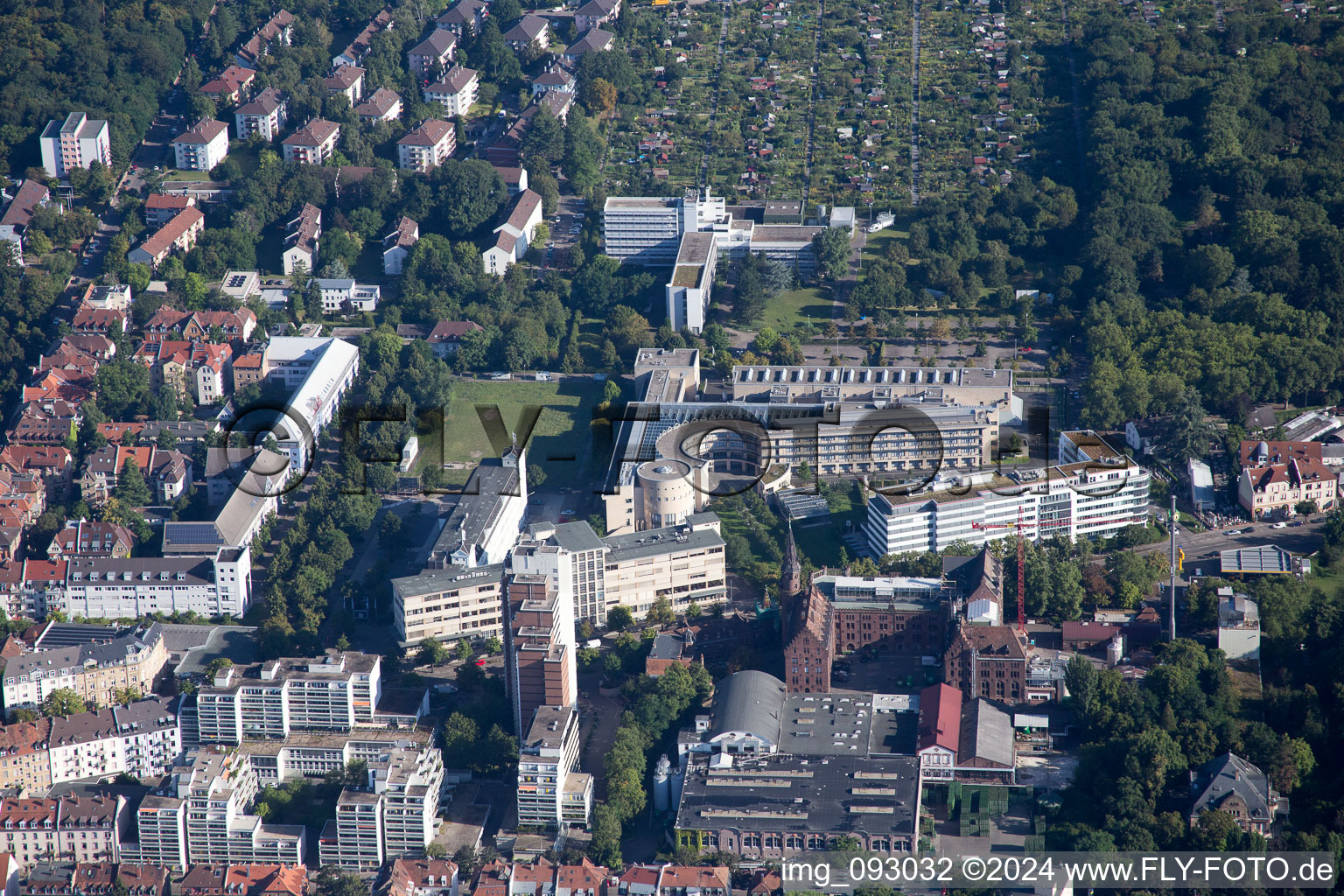 Quartier Oststadt in Karlsruhe dans le département Bade-Wurtemberg, Allemagne d'en haut