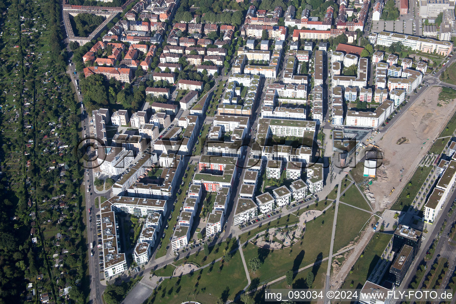 Quartier Oststadt in Karlsruhe dans le département Bade-Wurtemberg, Allemagne vue d'en haut