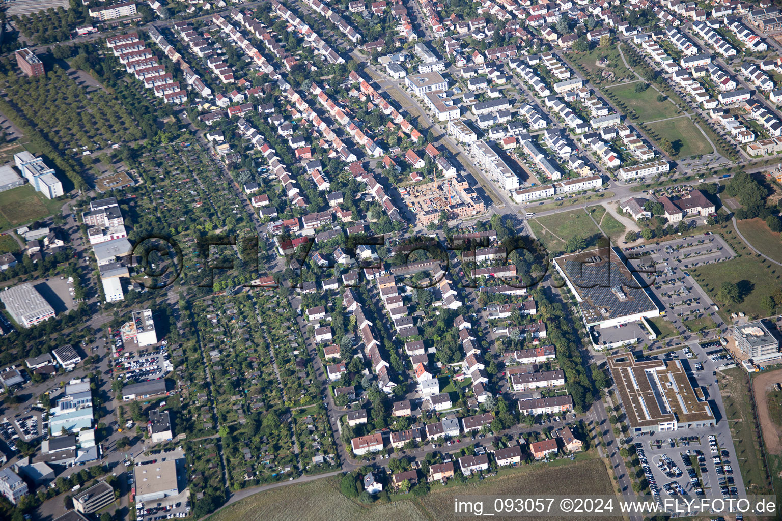 Vue oblique de Quartier Neureut in Karlsruhe dans le département Bade-Wurtemberg, Allemagne