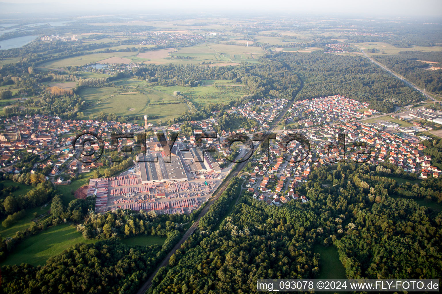 Vue aérienne de Seltz dans le département Bas Rhin, France