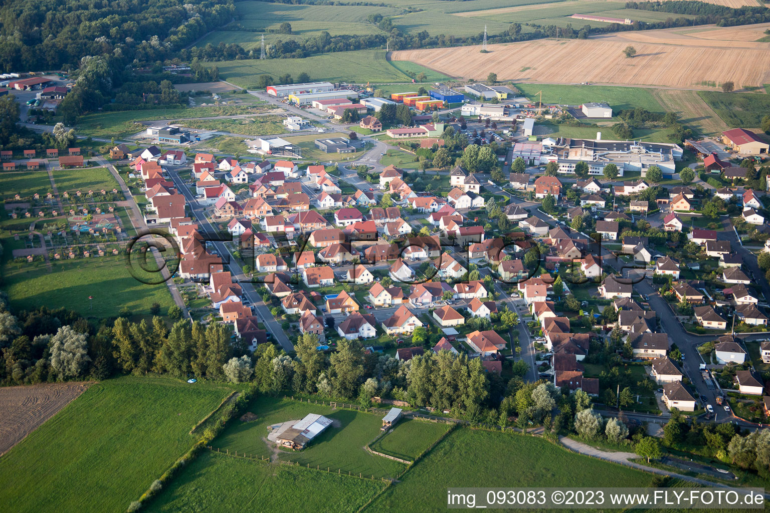 Beinheim dans le département Bas Rhin, France vue du ciel