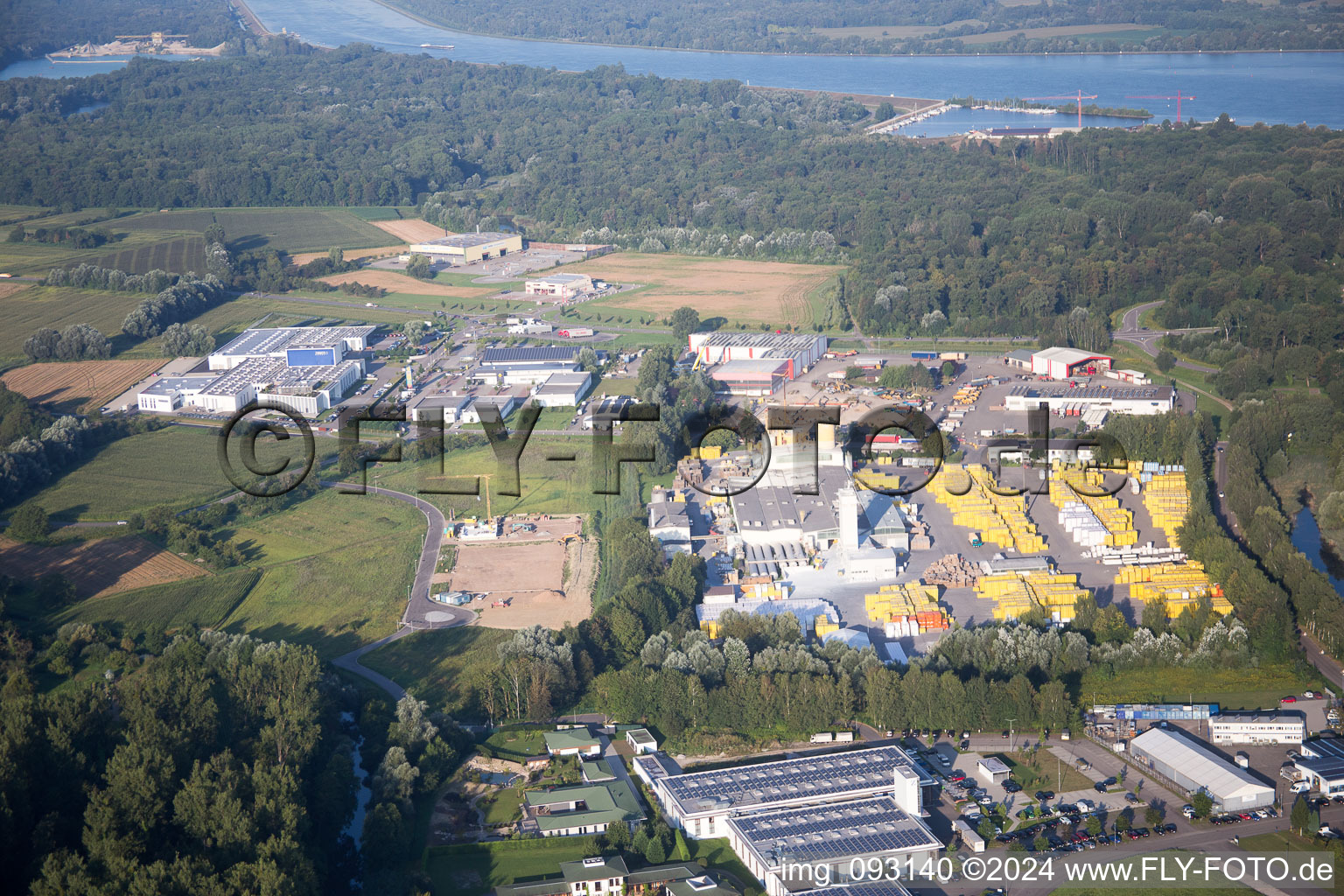 Vue d'oiseau de Quartier Freistett in Rheinau dans le département Bade-Wurtemberg, Allemagne