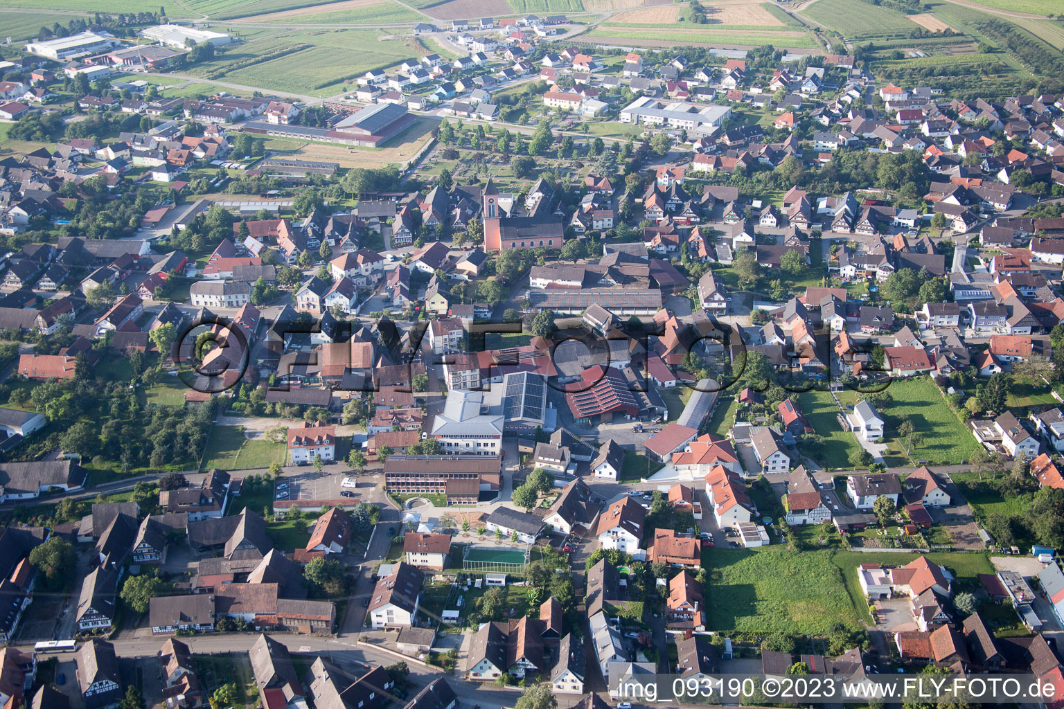 Vue oblique de Altenheim dans le département Bade-Wurtemberg, Allemagne