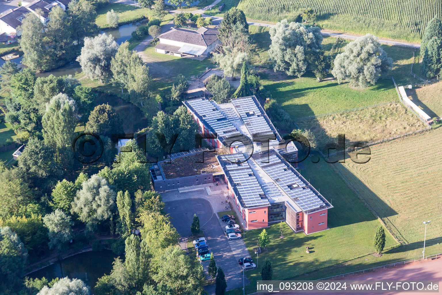 Vue aérienne de Centre pour personnes âgées ASB, maison de retraite Erika-Zürcher-Haus à Meißenheim dans le département Bade-Wurtemberg, Allemagne