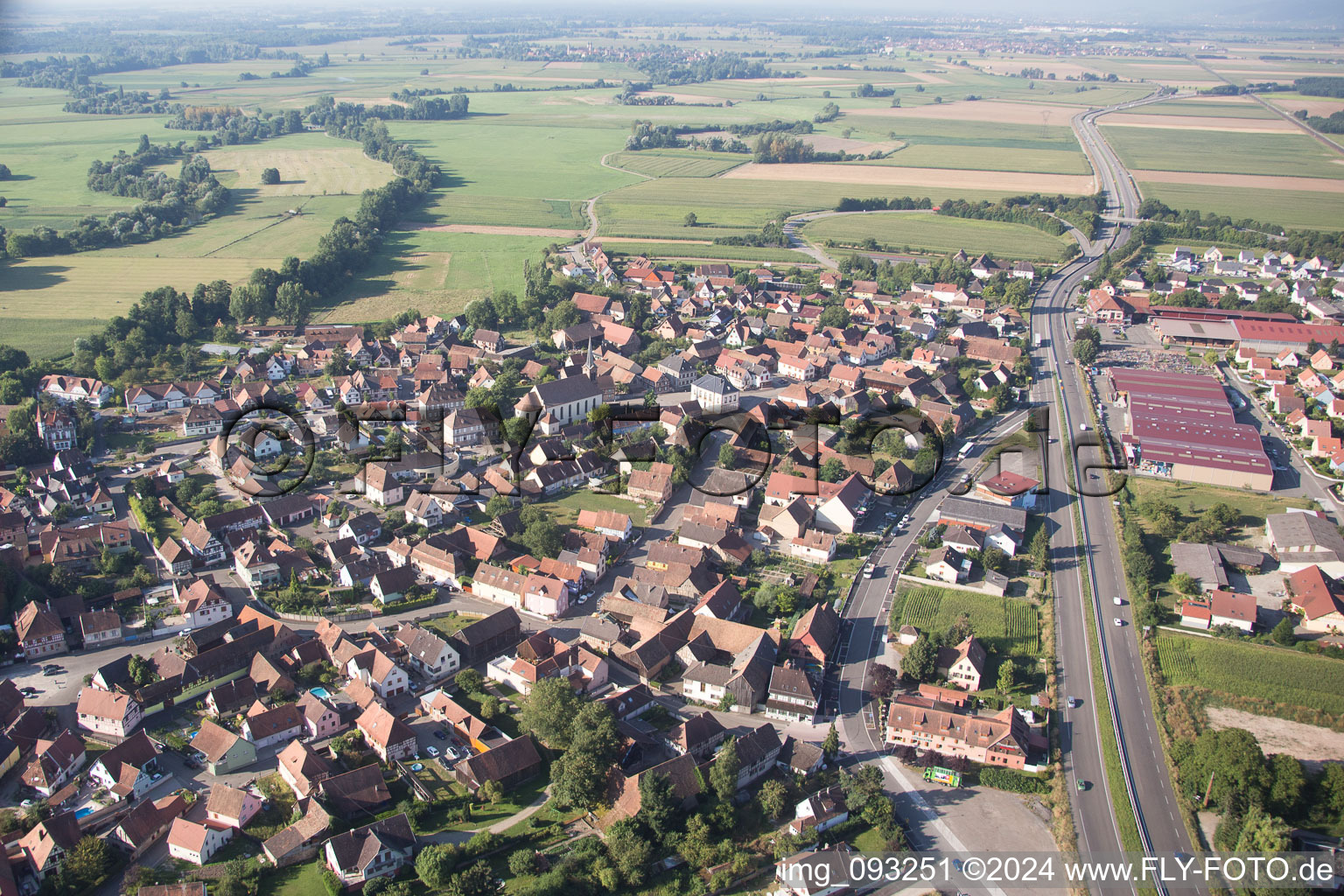 Vue aérienne de Kogenheim dans le département Bas Rhin, France