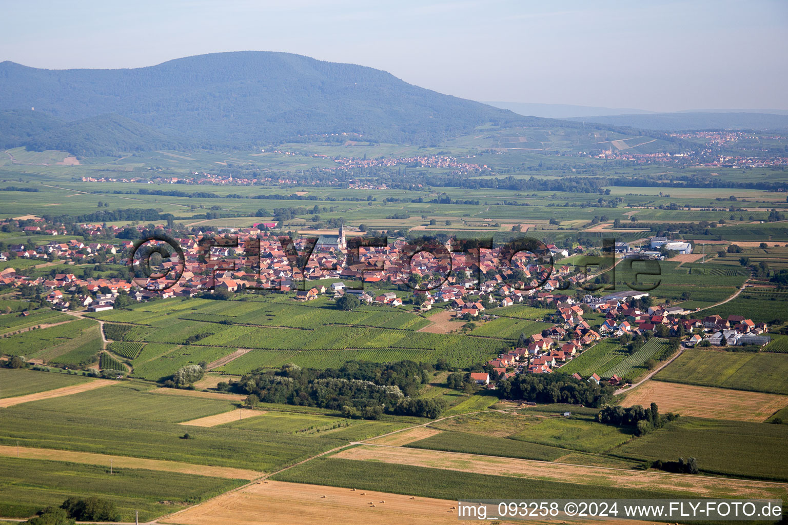 Vue aérienne de Epfig dans le département Bas Rhin, France