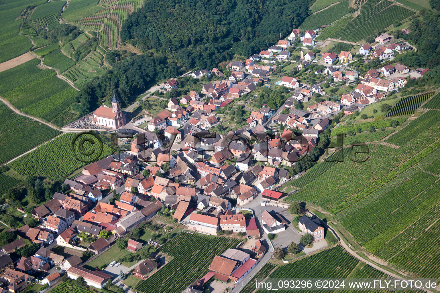 Vue aérienne de Orschwiller dans le département Bas Rhin, France