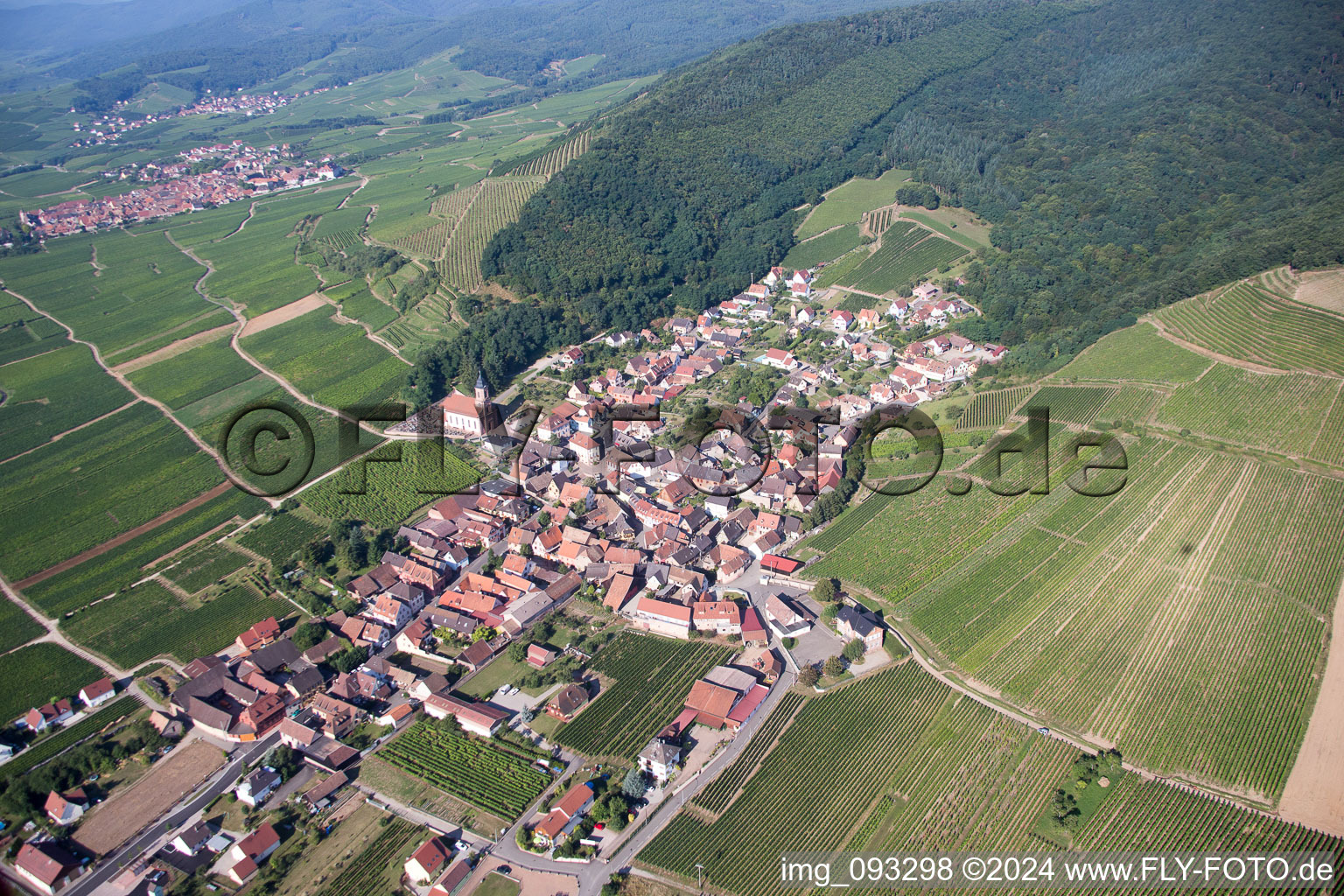 Vue aérienne de Orschwiller dans le département Bas Rhin, France