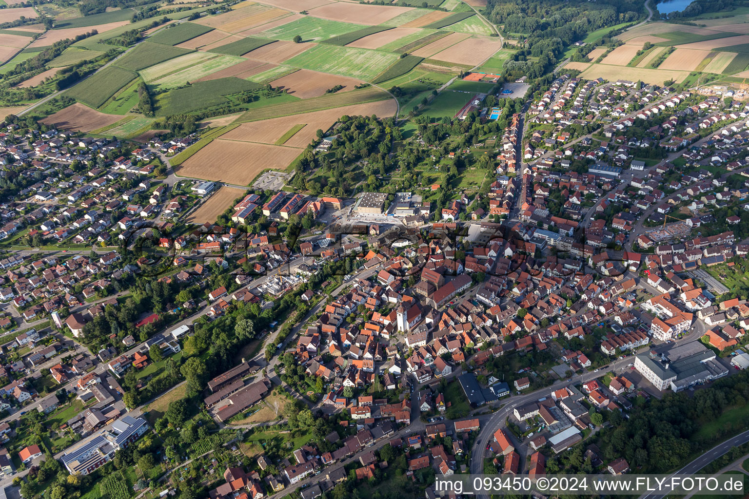 Knittlingen dans le département Bade-Wurtemberg, Allemagne d'en haut