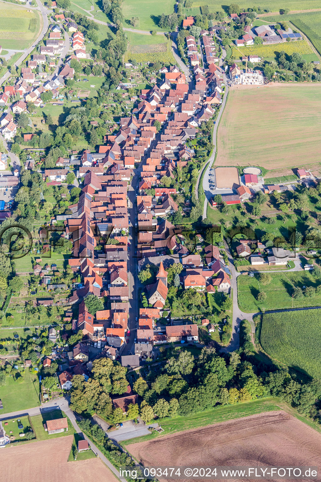 Vue aérienne de Quartier Schützingen in Illingen dans le département Bade-Wurtemberg, Allemagne