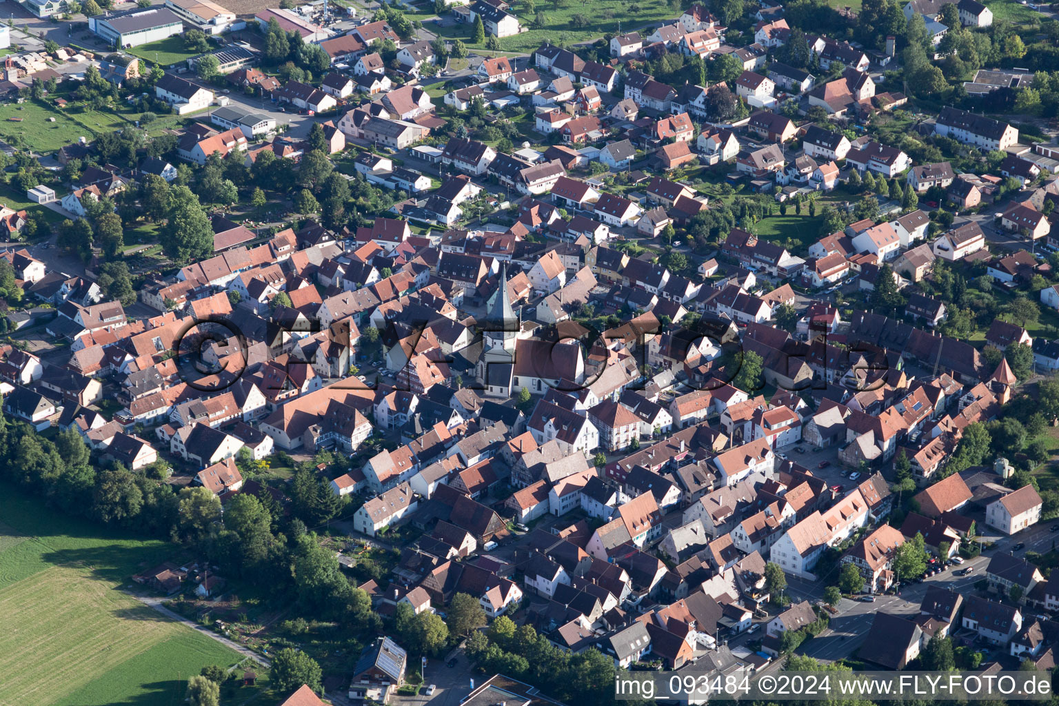 Vue aérienne de Horrheim dans le département Bade-Wurtemberg, Allemagne