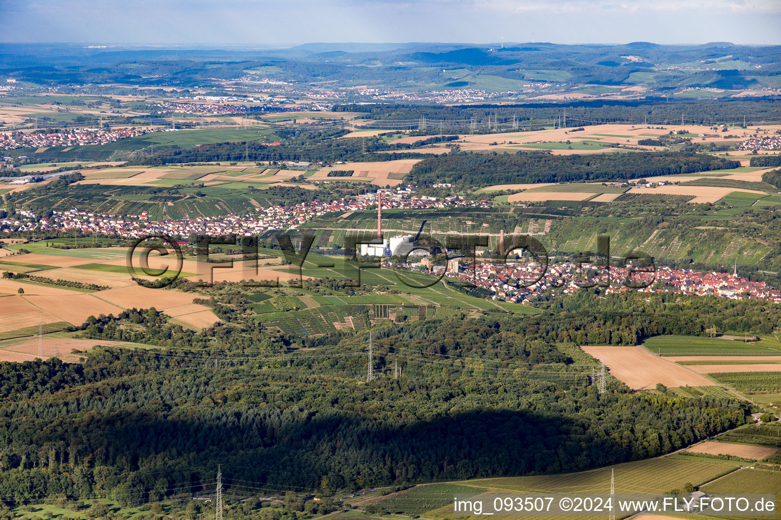 Vue aérienne de Walheim dans le département Bade-Wurtemberg, Allemagne