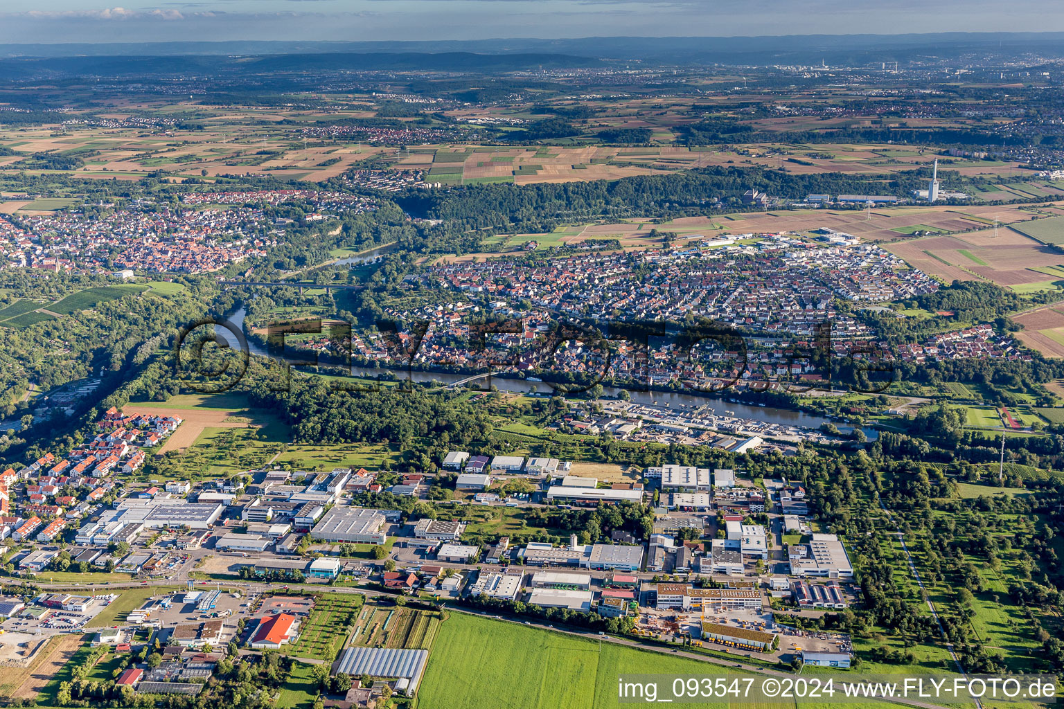 Vue aérienne de Vue des rues et des maisons des quartiers résidentiels à Murr dans le département Bade-Wurtemberg, Allemagne