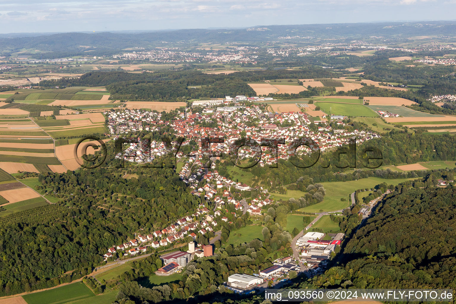 Vue aérienne de Champs agricoles et surfaces utilisables à Kirchberg an der Murr dans le département Bade-Wurtemberg, Allemagne