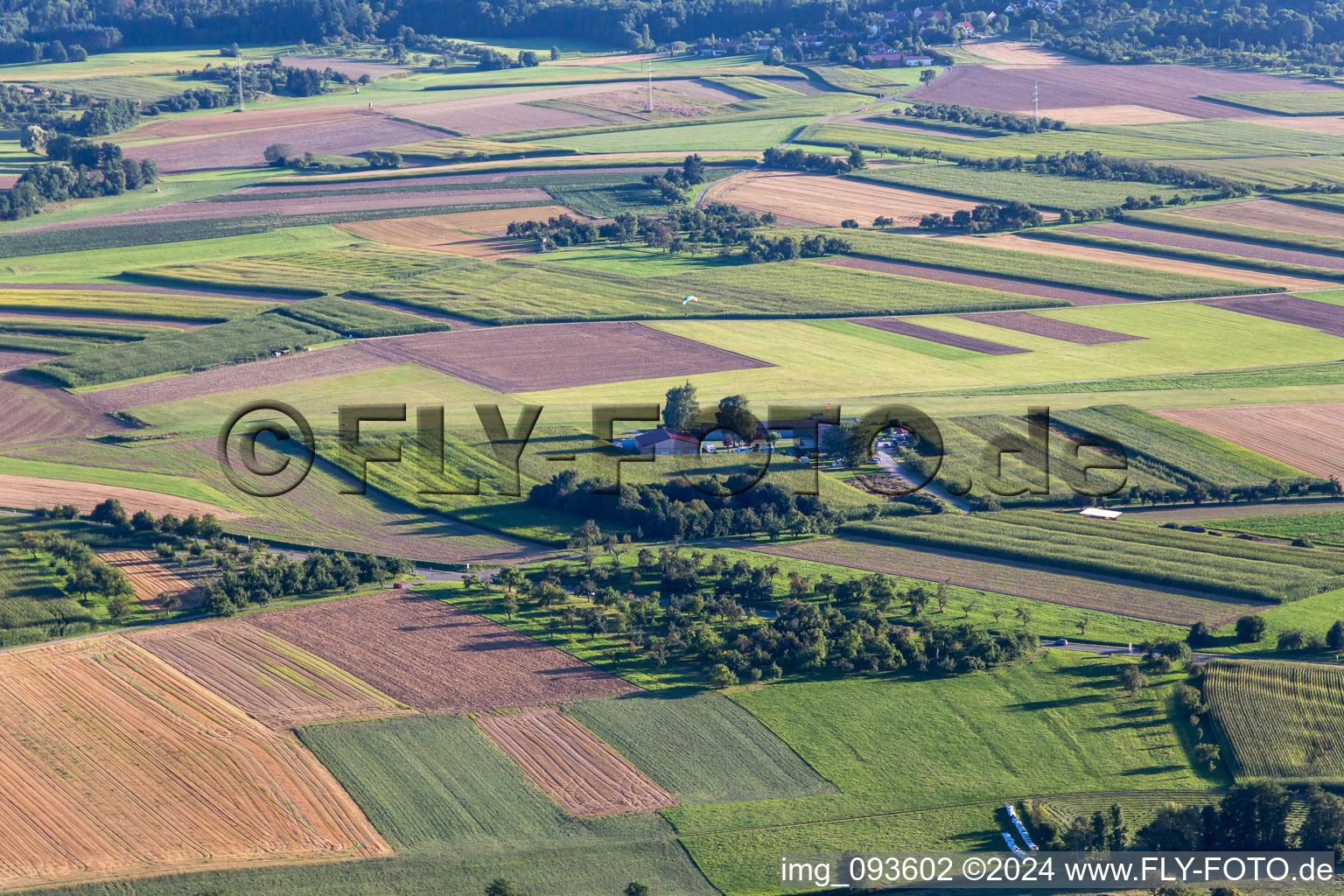 Photographie aérienne de Aéroport Backnang-Heiningen à le quartier Heiningen in Backnang dans le département Bade-Wurtemberg, Allemagne