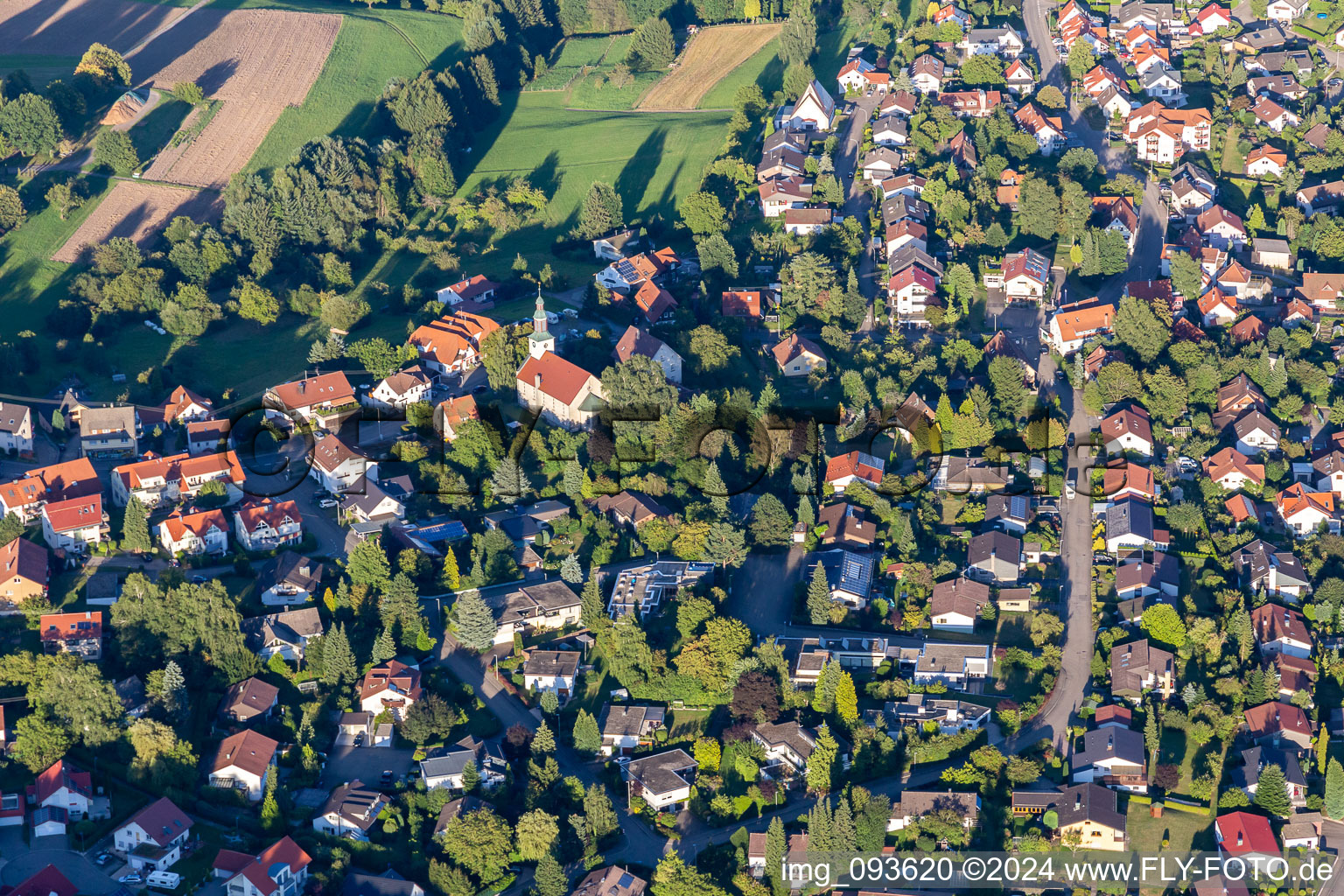 Vue aérienne de À Steinbühl à le quartier Schöllhütte in Althütte dans le département Bade-Wurtemberg, Allemagne