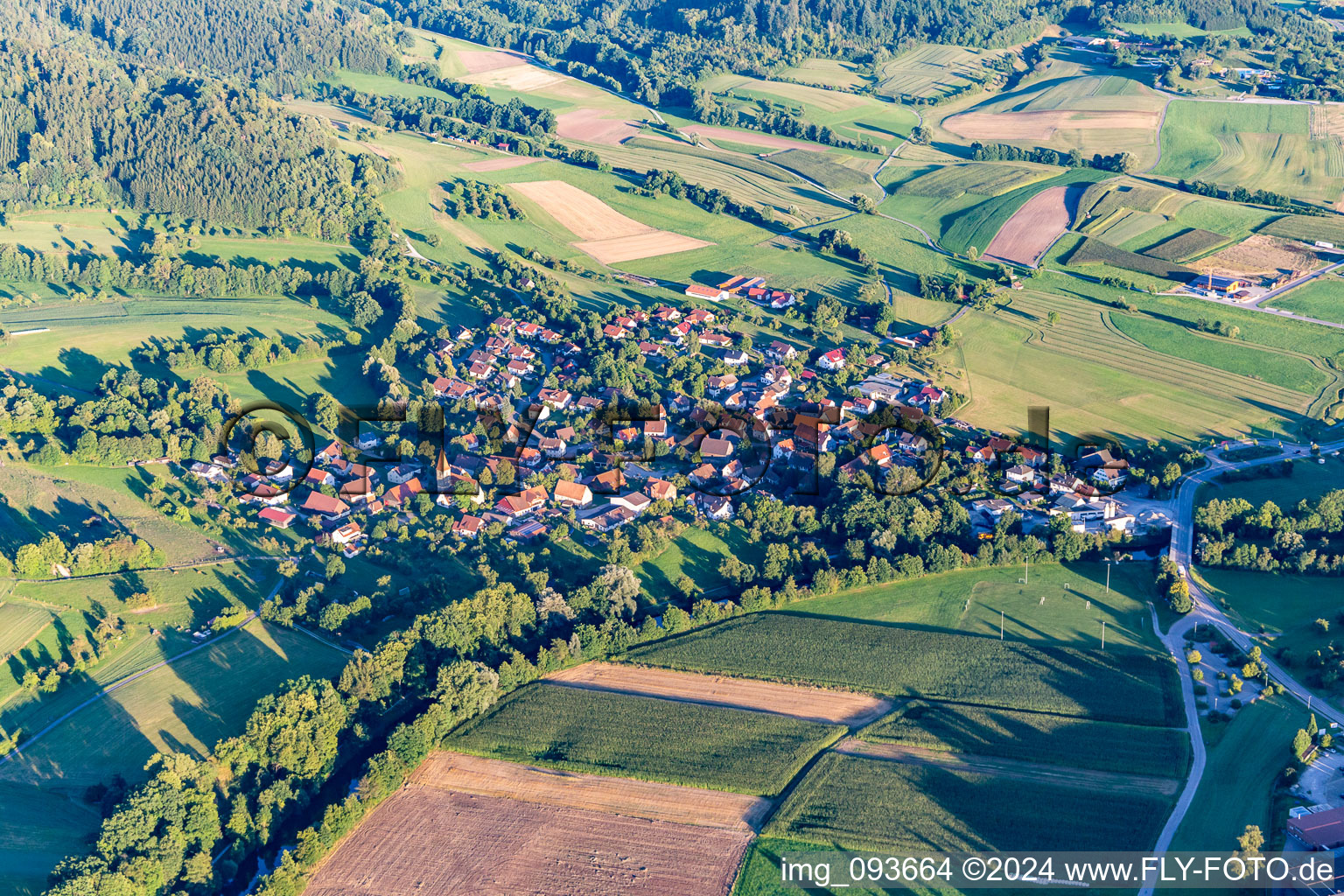 Vue aérienne de Quartier Münster in Gaildorf dans le département Bade-Wurtemberg, Allemagne