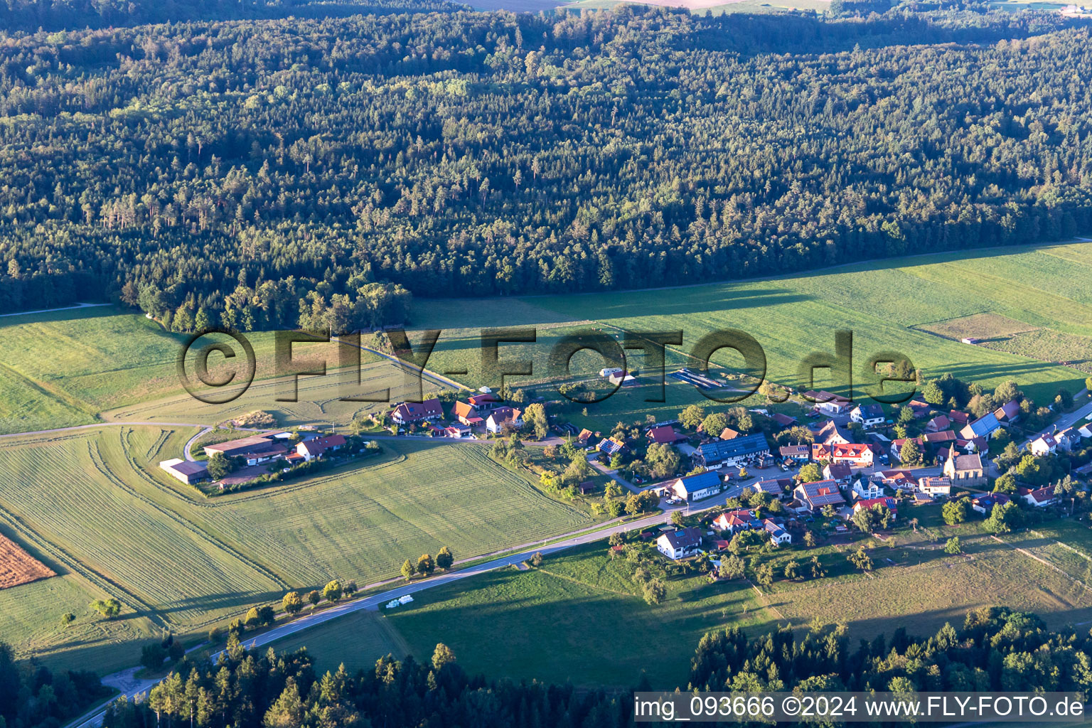 Vue aérienne de Quartier Eutendorf in Gaildorf dans le département Bade-Wurtemberg, Allemagne