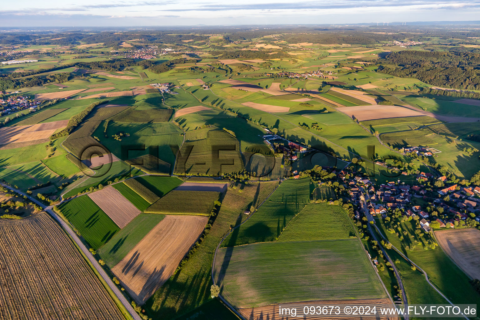 Vue aérienne de Quartier Unterfischach in Obersontheim dans le département Bade-Wurtemberg, Allemagne