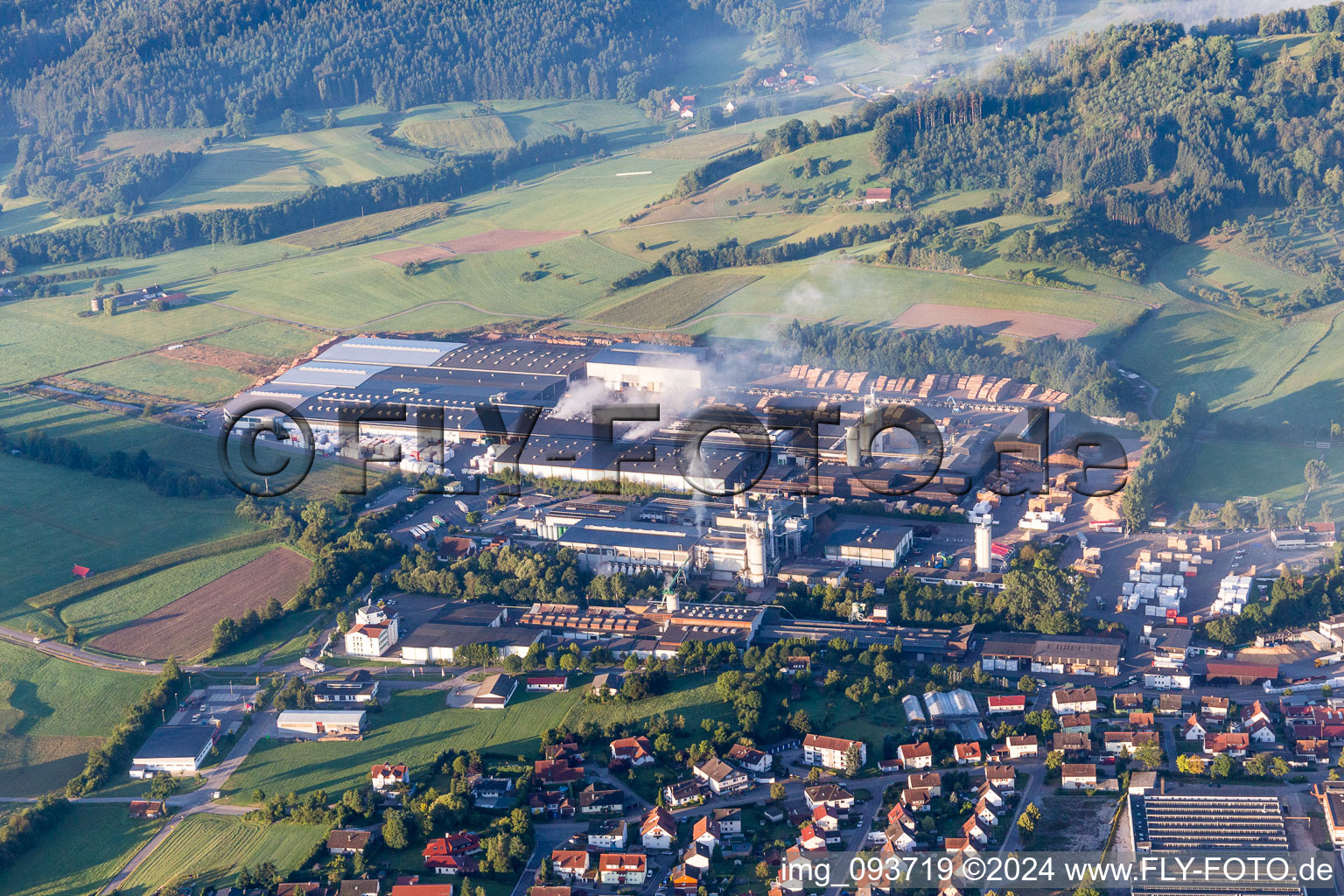 Vue aérienne de Site de l'usine Klenk Holz AG à Oberrot dans le département Bade-Wurtemberg, Allemagne