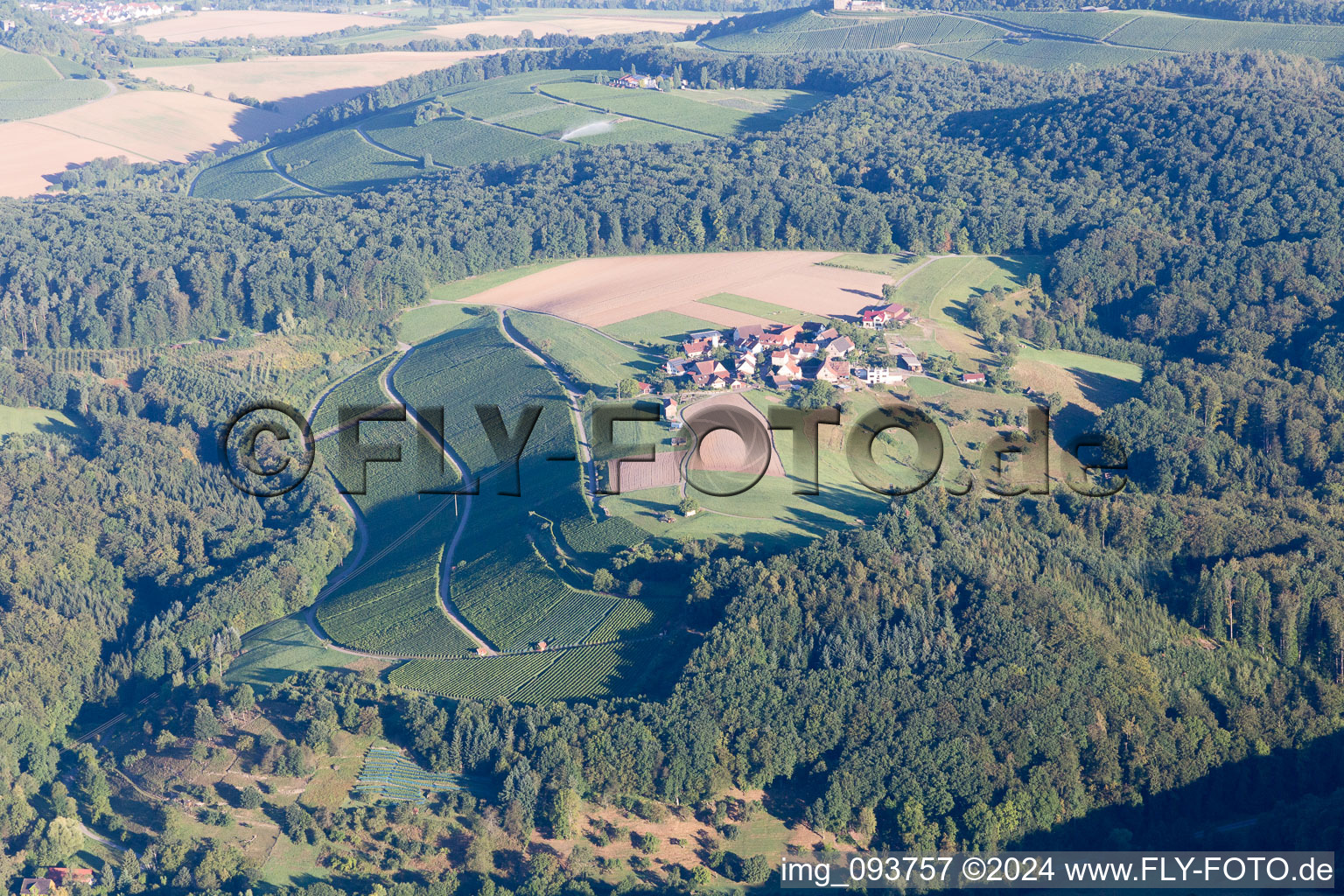 Vue aérienne de Beilstein dans le département Bade-Wurtemberg, Allemagne