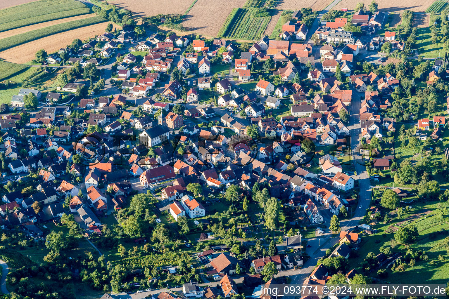 Vue aérienne de Quartier Winzerhausen in Großbottwar dans le département Bade-Wurtemberg, Allemagne