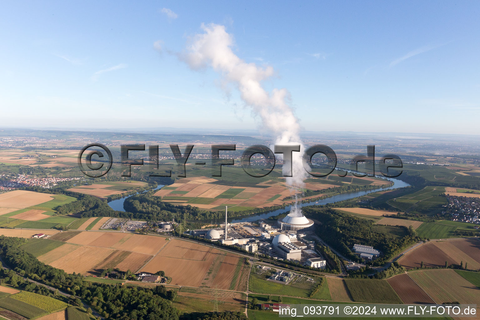 Vue aérienne de Centrale nucléaire à Neckarwestheim dans le département Bade-Wurtemberg, Allemagne