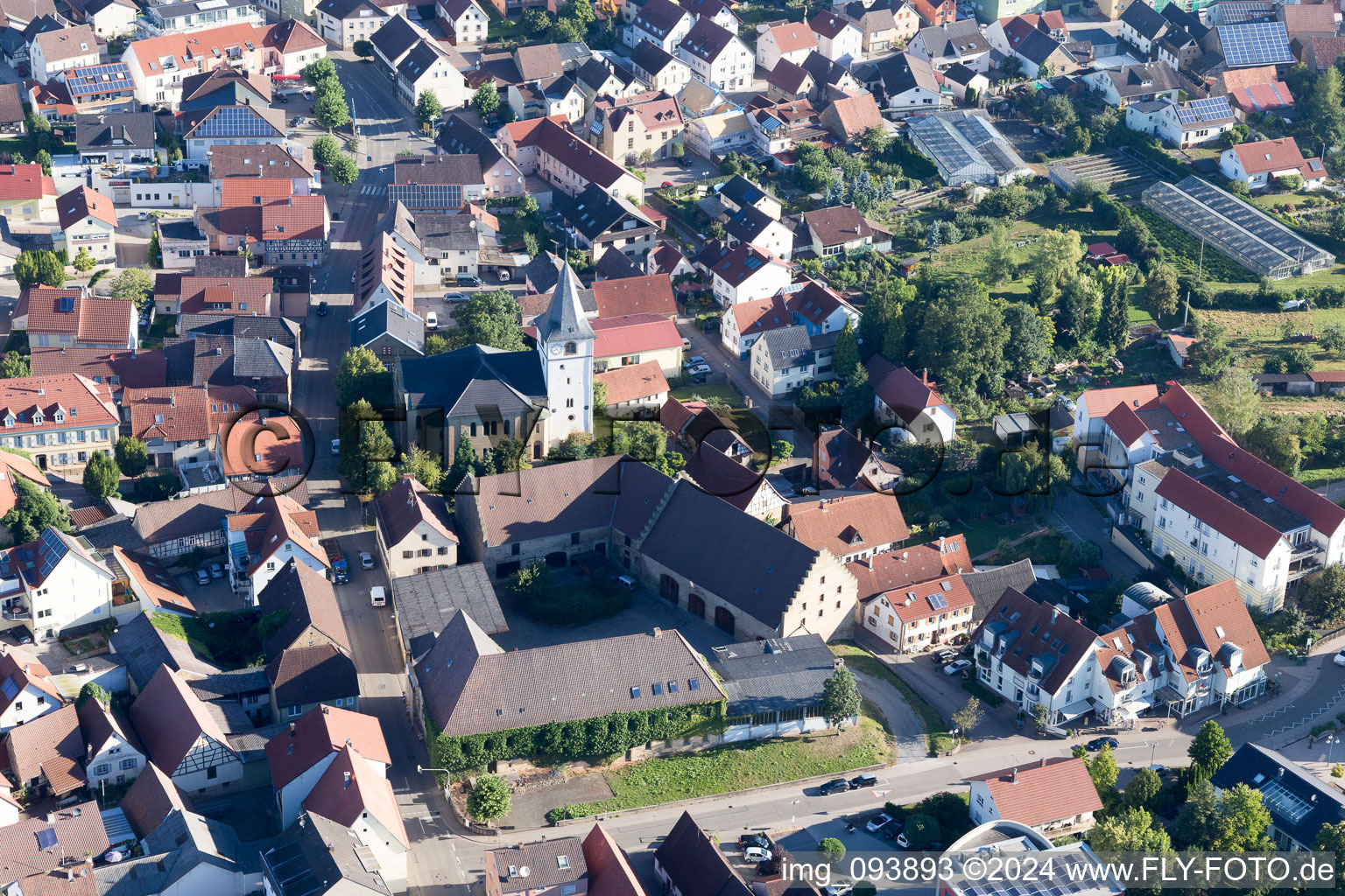 Sulzfeld dans le département Bade-Wurtemberg, Allemagne vue du ciel