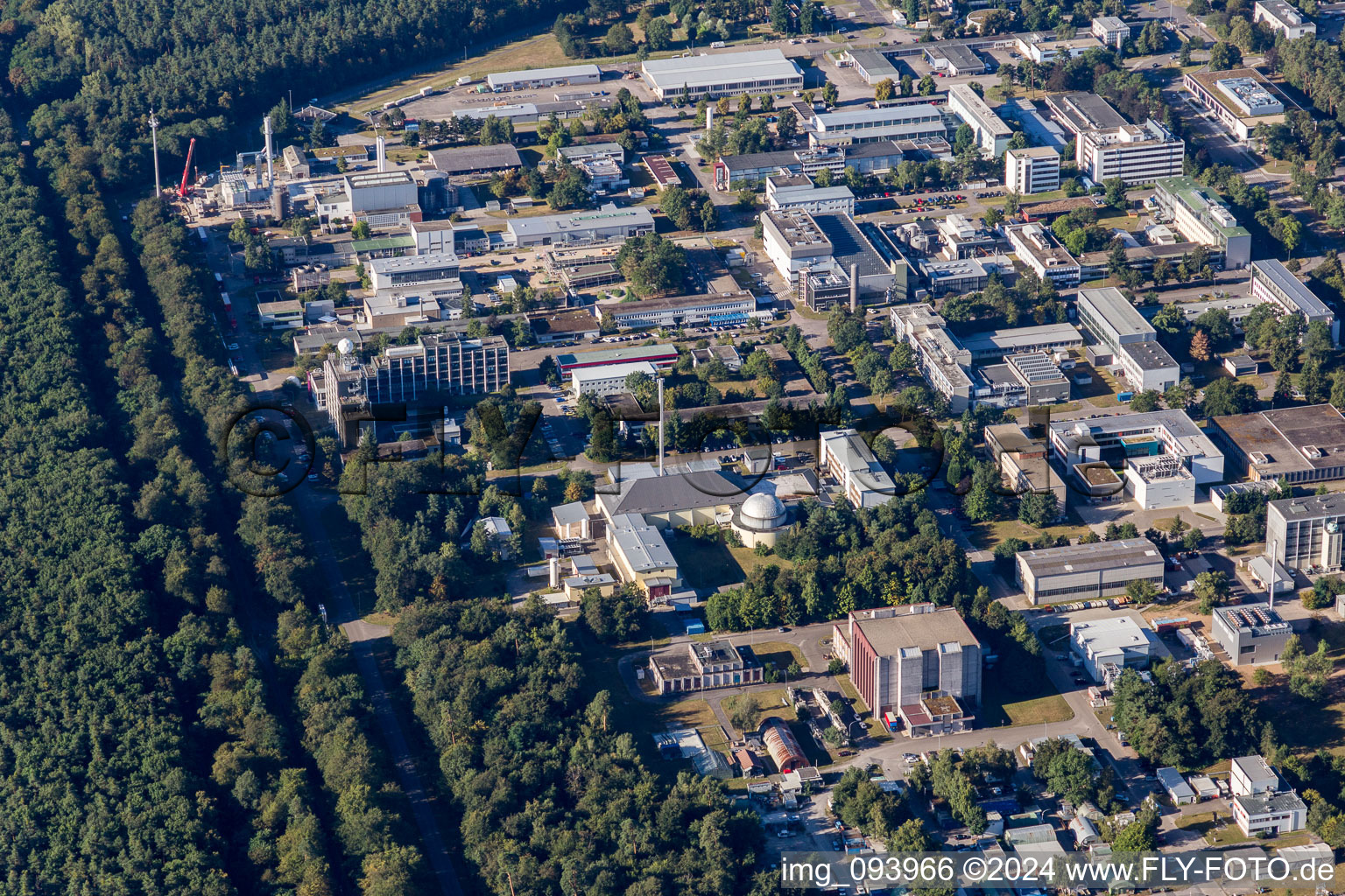 Enregistrement par drone de KIT Nord à le quartier Leopoldshafen in Eggenstein-Leopoldshafen dans le département Bade-Wurtemberg, Allemagne