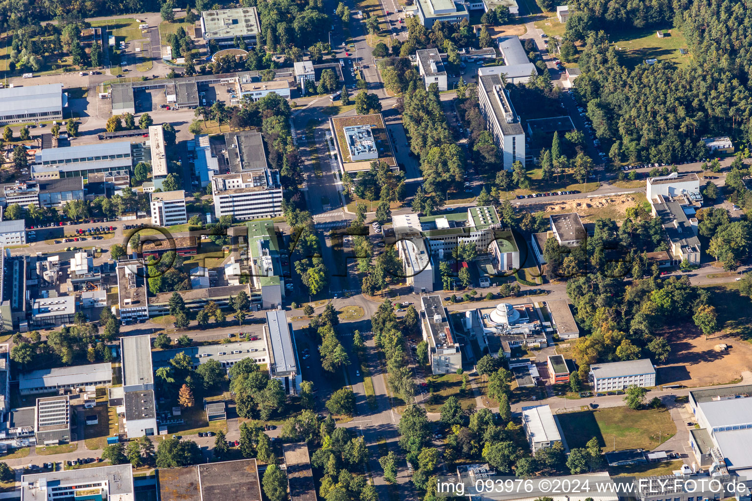 Quartier Leopoldshafen in Eggenstein-Leopoldshafen dans le département Bade-Wurtemberg, Allemagne vue du ciel