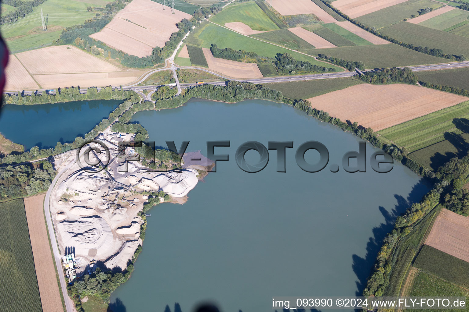 Enregistrement par drone de Neupotz dans le département Rhénanie-Palatinat, Allemagne