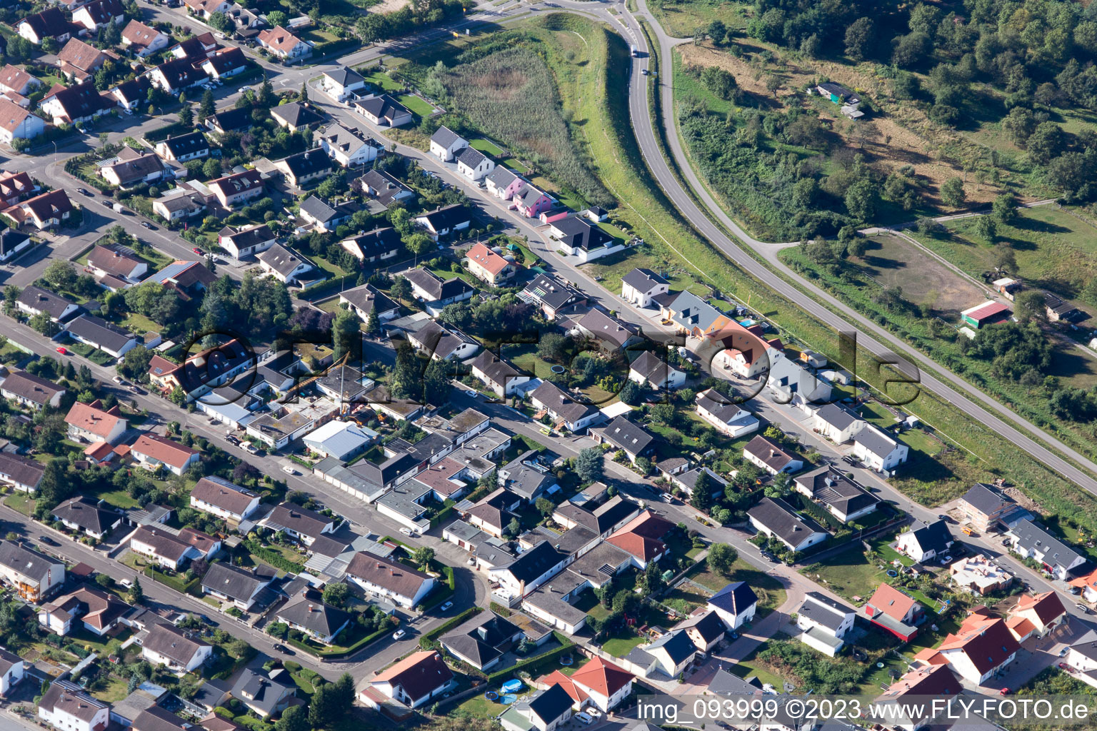 Jockgrim dans le département Rhénanie-Palatinat, Allemagne depuis l'avion