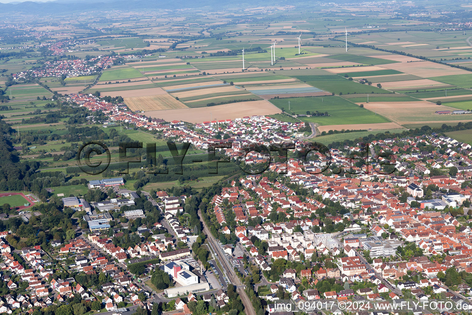 Kandel dans le département Rhénanie-Palatinat, Allemagne depuis l'avion