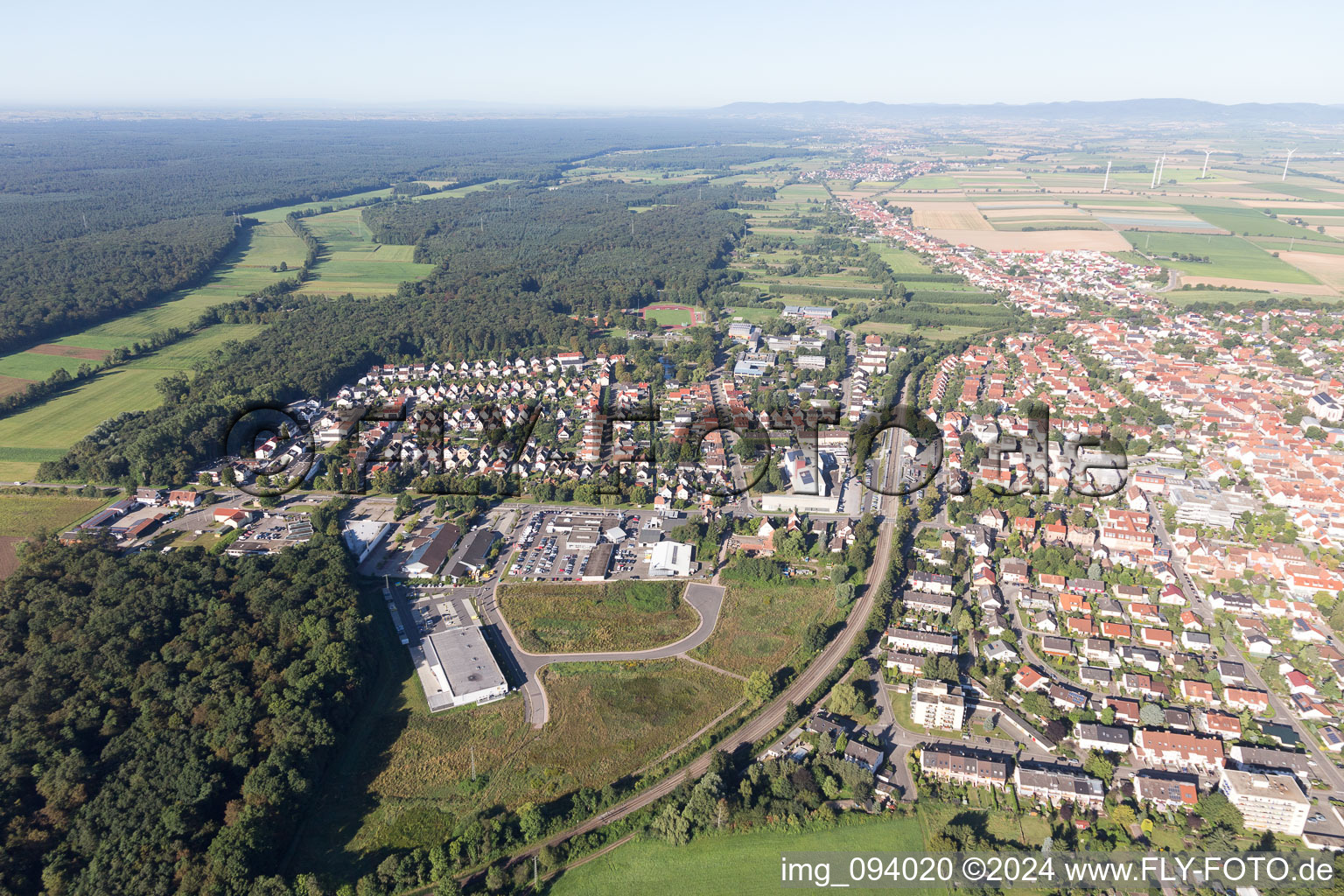 Kandel dans le département Rhénanie-Palatinat, Allemagne vue du ciel