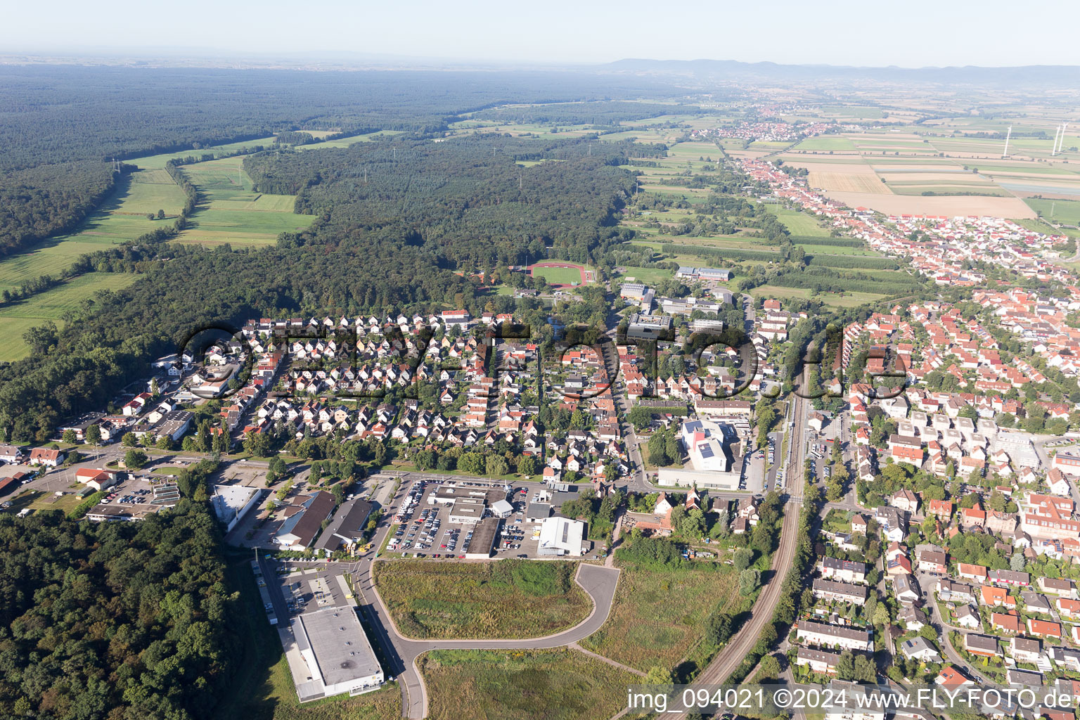 Enregistrement par drone de Kandel dans le département Rhénanie-Palatinat, Allemagne