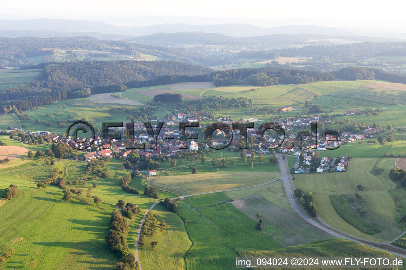 Vue aérienne de Mühlingen dans le département Bade-Wurtemberg, Allemagne